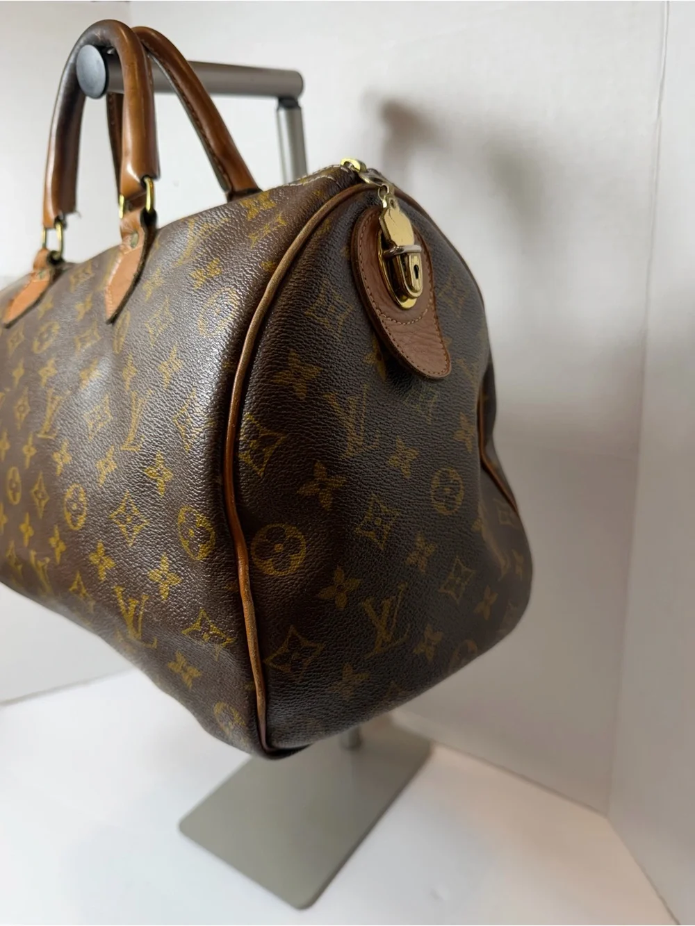 RARE vintage Louis Vuitton speedy handbag collectible made in USA